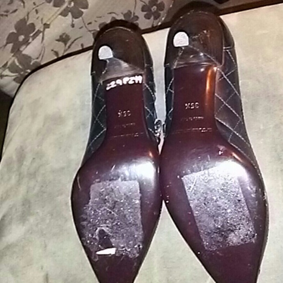 Burberry Kitten Heels - Picture 3 of 3